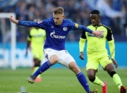 沙尔克队在与多特蒙德的比赛中取得胜利