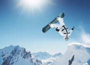 战术调整引发热议！，内马尔在雄鹿比赛中出色防守比赛高潮迭起