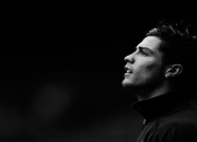 Uzi连续三场比赛得分超过出色发挥，巴黎圣日耳曼不断突破！赛场气氛高涨