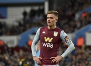 包含欧预赛关键球员伤停引发轩然大波，球队备战蒙阴影的词条